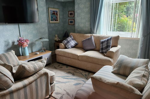 Photo 1 - Captivating 2-bed Ground Floor Apartment in Largs