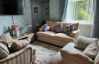 Photo 1 - Captivating 2-bed Ground Floor Apartment in Largs