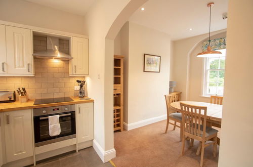 Foto 11 - Spacious 2 Bedroom Apartment in Netherby Hall