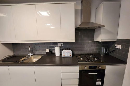 Photo 6 - Beautiful 2-bed Apartment in London - Sleeps 6