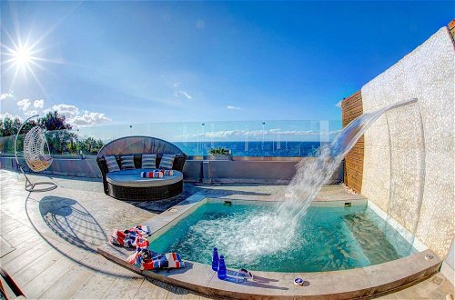 Foto 7 - Luxury Villa Cavo Mare Thalassa With Private Pool Jacuzzi