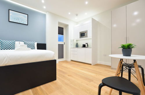 Photo 60 - New Cavendish Street Serviced Apartments by Concept Apartments