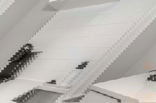 Photo 13 - The Luxe Spot Suites