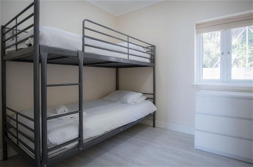 Photo 10 - Seafarer - 2 Bedroom Apartment - Pendine