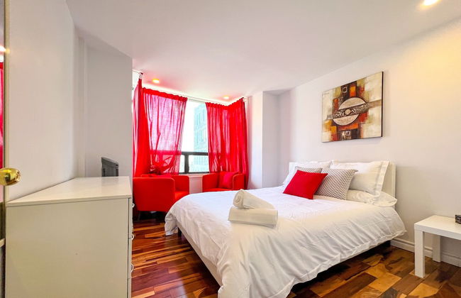 Chic Townhome with Garage Dt MTL - Photo 5