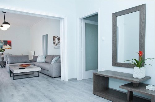 Photo 9 - Sunny and Minimal apt in Glyfada With 3 Bdrm
