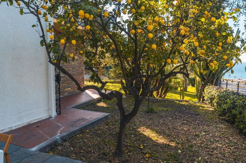 Photo 16 - Lemon Apartment With Garden and Sea View by Wonderful Italy