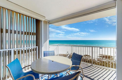 Photo 31 - Beautiful 3br/2ba Beachfront Condo,sleeps 8