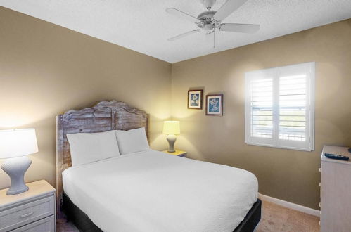 Photo 5 - Beautiful 3br/2ba Beachfront Condo,sleeps 8