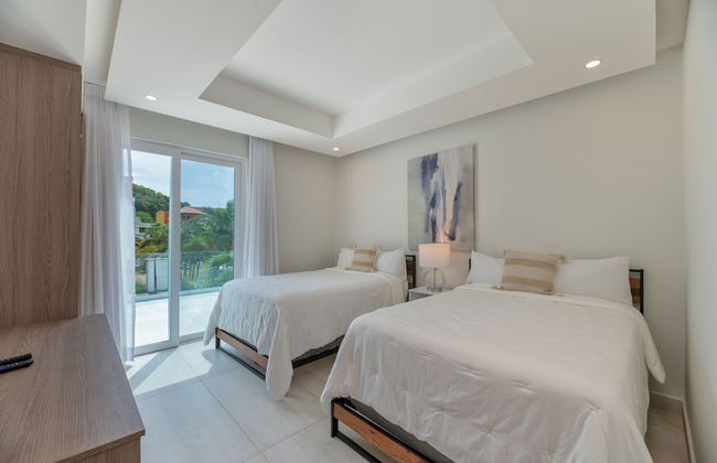 Ocean One Roatan - Photo 57