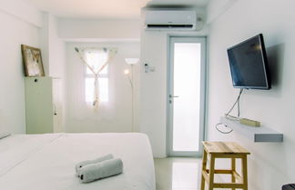 Photo 3 - Elegant And Comfortable Studio At Urbantown Serpong Apartment