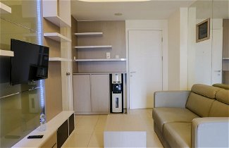 Photo 1 - Comfy 2Br Apartment At Parahyangan Residence
