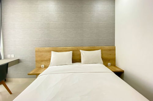 Foto 4 - Comfort And Modern Look Studio Room Ciputra World 2 Apartment