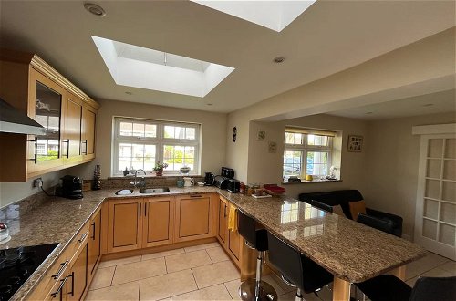 Photo 7 - Beautiful 4BD House With Large Garden - Kingston