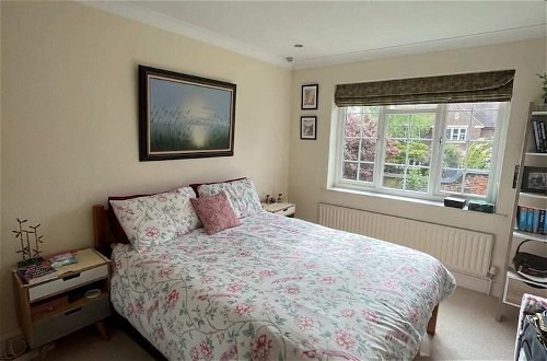 Photo 5 - Beautiful 4BD House With Large Garden - Kingston