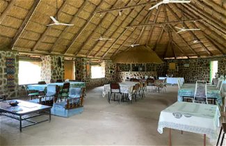 Foto 2 - Bungalow 2 on This World Renowned Eco Site 40 Minutes From Vic Falls Fully Catered Stay - 1982