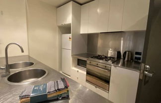 Photo 3 - Convenient 2-bed Apt in CBD Southern Cross Station