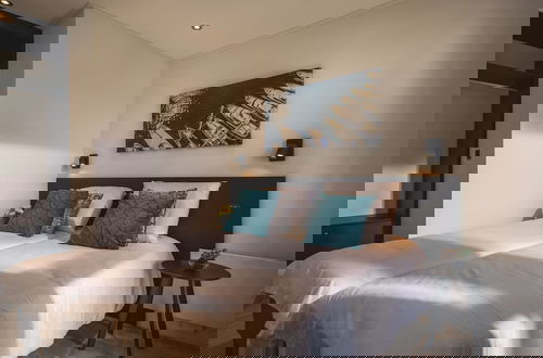 Photo 2 - Cozy Riverside Escape