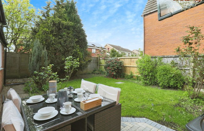 Deluxe 7 Bedroom Property in Solihull - Foto 36