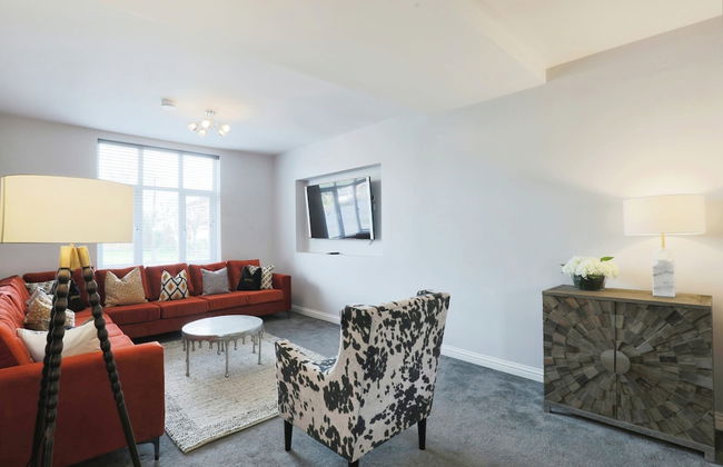 Deluxe 7 Bedroom Property in Solihull - Foto 39
