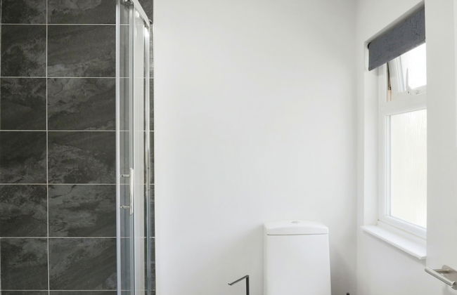 Deluxe 7 Bedroom Property in Solihull - Foto 15