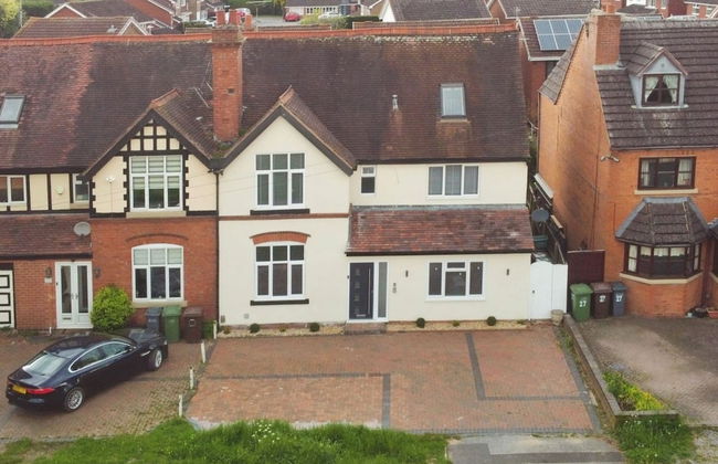 Deluxe 7 Bedroom Property in Solihull - Foto 29