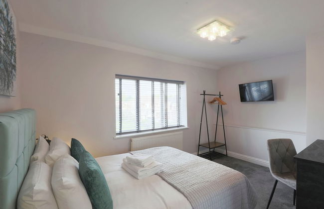 Deluxe 7 Bedroom Property in Solihull - Foto 44