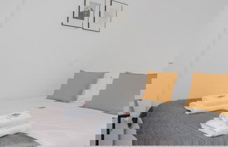 Photo 2 - Liiiving in Porto Center Spot Apartment