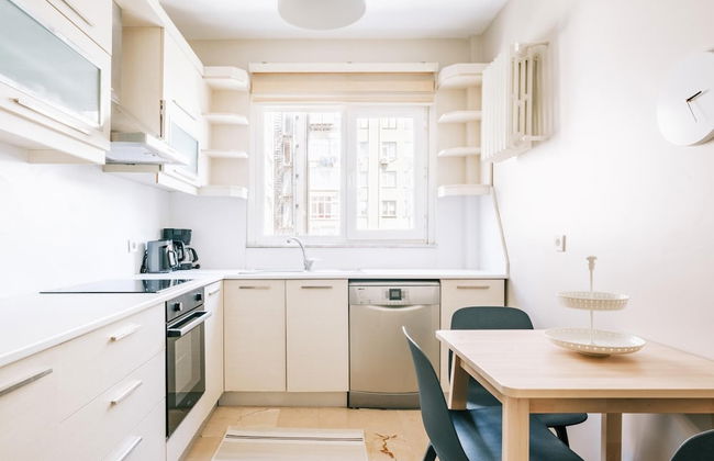 Chic Flat w Balcony 5 min to Cevahir Mall in Sisli - Foto 20