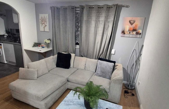Enchanting Enfield Studio Free Parking - Foto 8