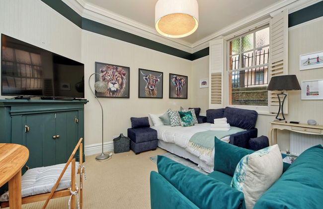 Westminster Retreat by Underthedoormat - Foto 4