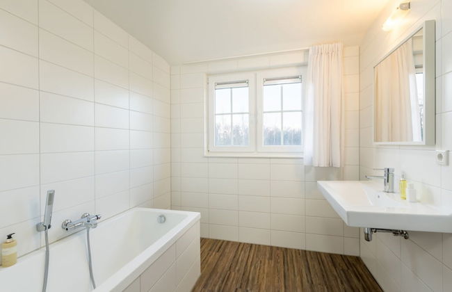 Villa in Klein Vink With Thermaalbad Access - Foto 5