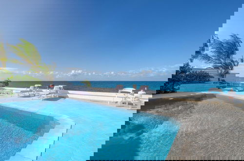 Photo 41 - La Perla Classic- 1 BR Beachfront Luxury Villa
