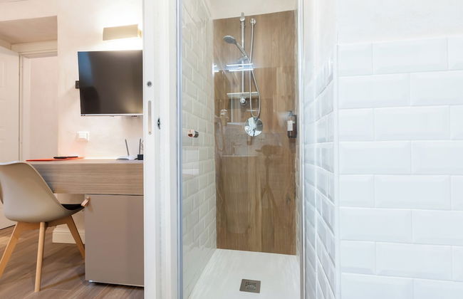 Gelsi Luxury Suites - Photo 32