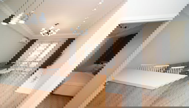 Photo 1 - Modern 1-bedroom apartment by Sweet Home