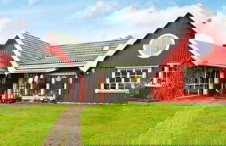 Foto 1 - 6 Person Holiday Home in Laholm