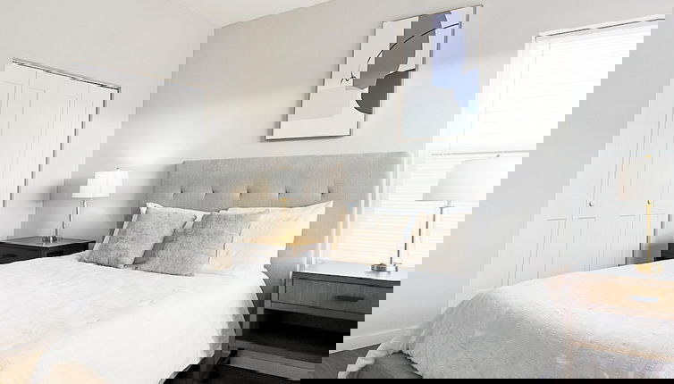 Foto 1 - The Landing Apartments By Barsala