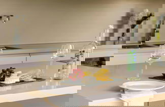 Foto 35 - Sonder by Marriott Bonvoy JBR The Walk Apartments