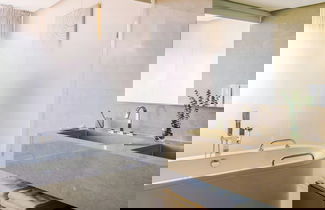 Foto 52 - Sonder by Marriott Bonvoy JBR The Walk Apartments