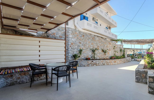 VENTUS Luxury Suites - Photo 36
