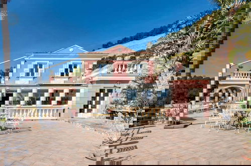 Foto 41 - Villa Paradise-sleeps 20-pool-sea Views-pets