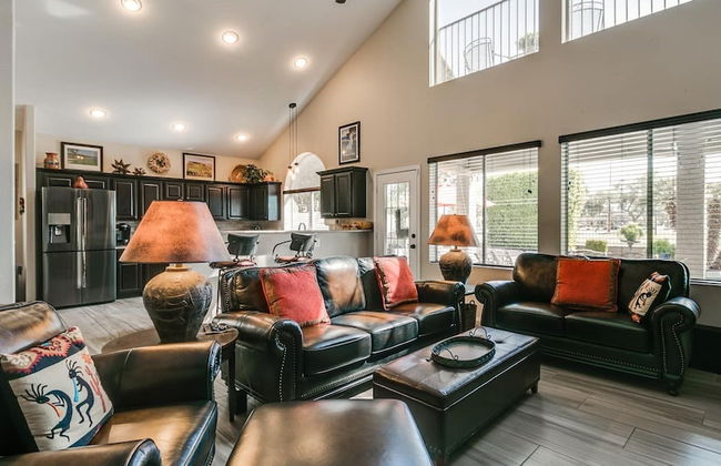 Spectacular Golf Course Home With Pool and Views! - Foto 21