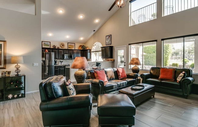 Spectacular Golf Course Home With Pool and Views! - Foto 19