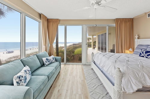 Photo 7 - Elegant 4BD 4Ba With Stunning Ocean Views and Direct Beach & Pool Access