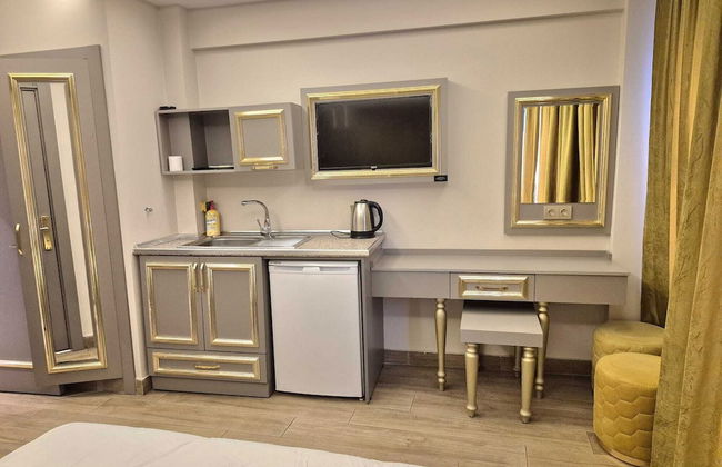 Taksim La Marino Hotel - Photo 36
