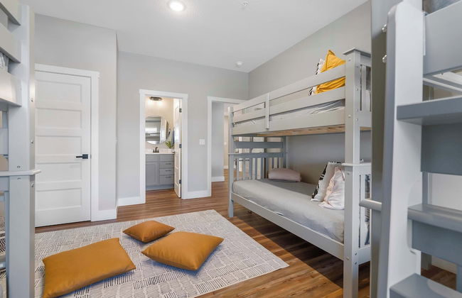 Ingallview at Branson Cove - Indoor Pool - Photo 13