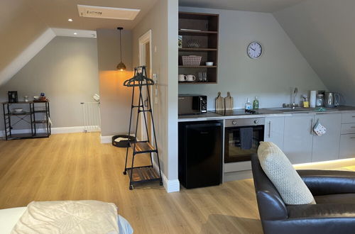 Photo 14 - Fabulous Open Plan Studio Retreat - Cowdenbeath