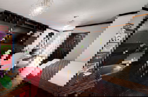 Photo 4 - Tradewinds Apartment Hotel