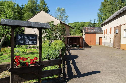 Photo 12 - Spacious Holiday Home in Ulmen With Garden