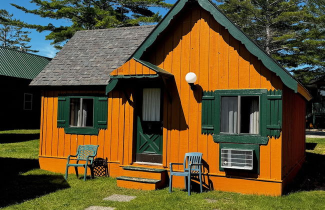 Cabins of Mackinaw - Photo 21
